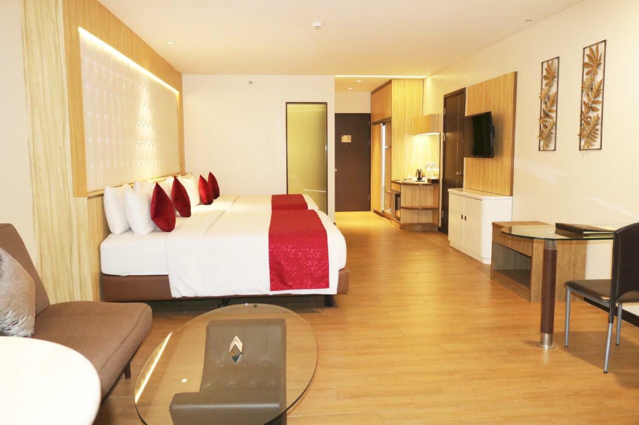 West Point Hotel Bandung Exterior foto